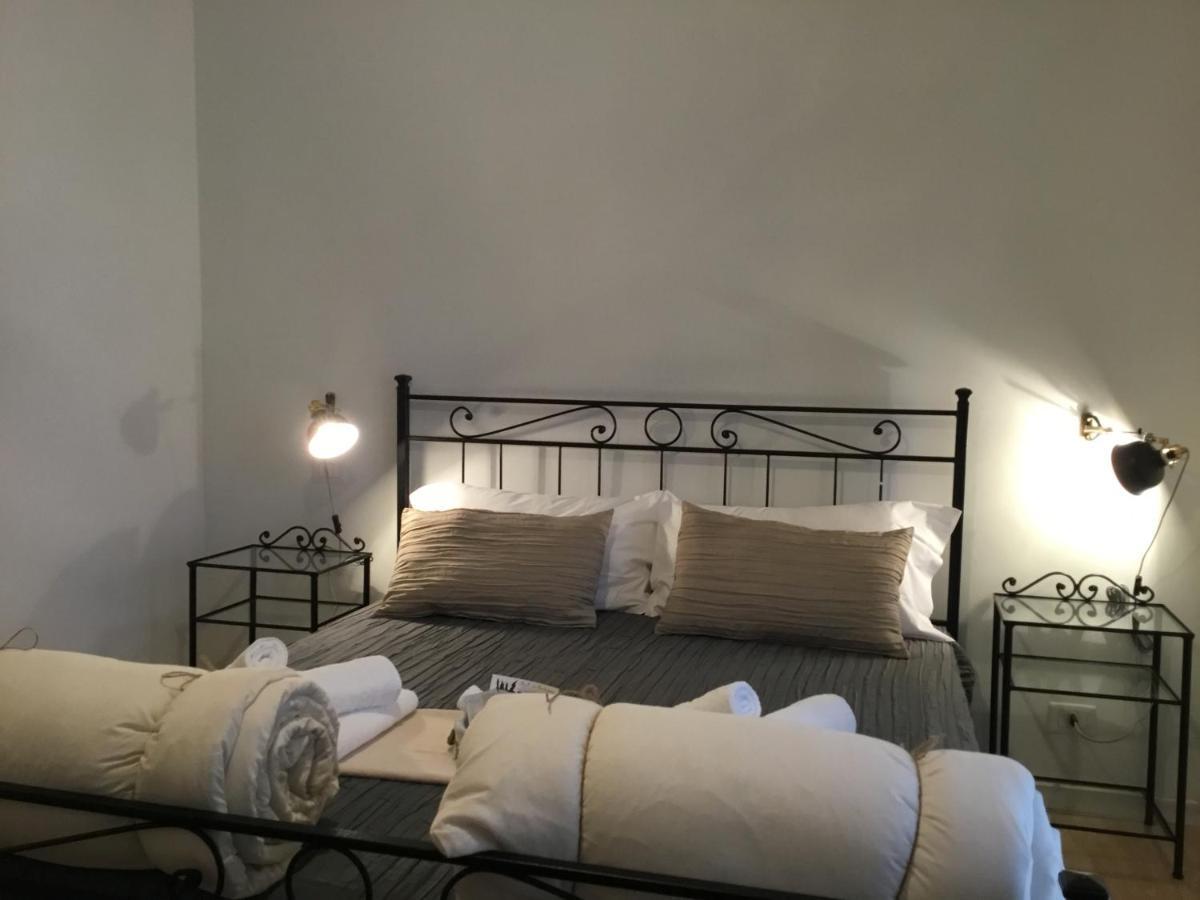 Le Fate Suites Roma Cameră foto